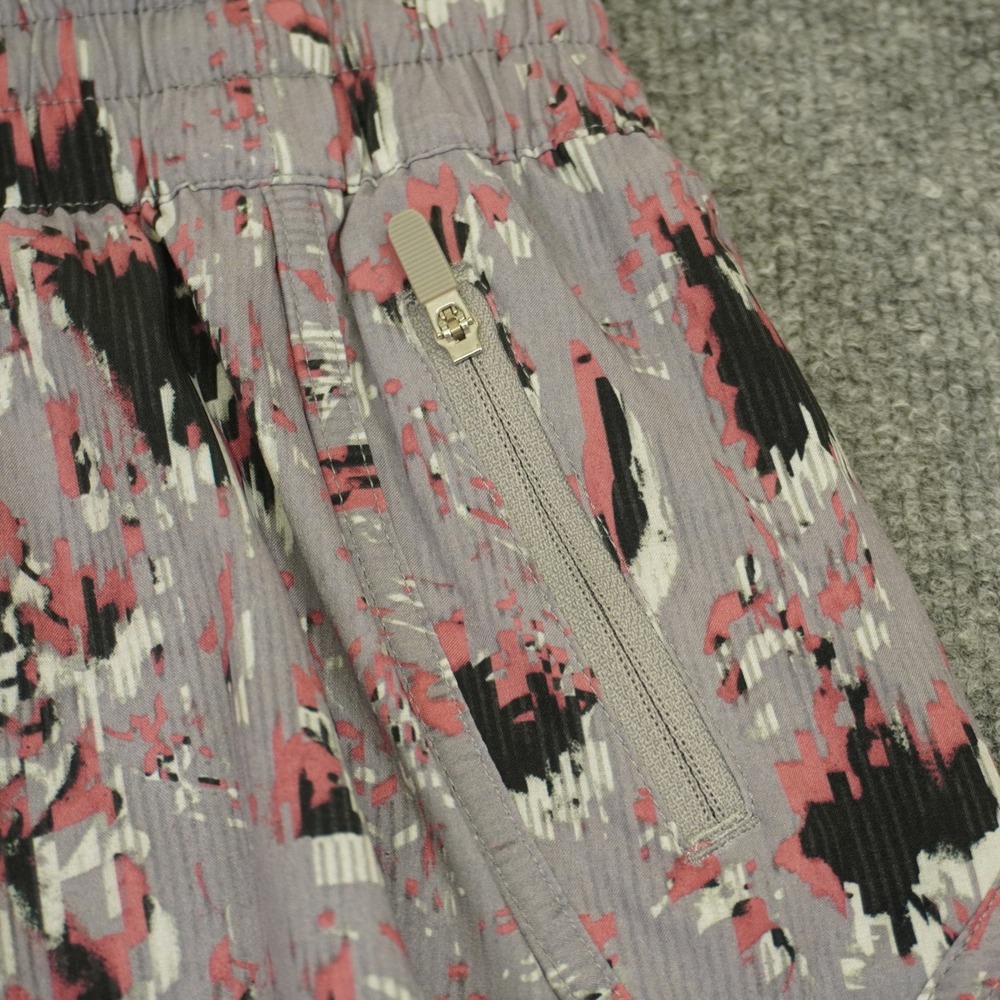 Lululemon Peloton Tracker Short Womens 8 Grey Pink Abstract 4" Inseam Running - Picture 6 of 10